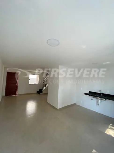 Foto 8 de Casa de Condomínio com 2 quartos à venda, 70m2 em Marica - RJ