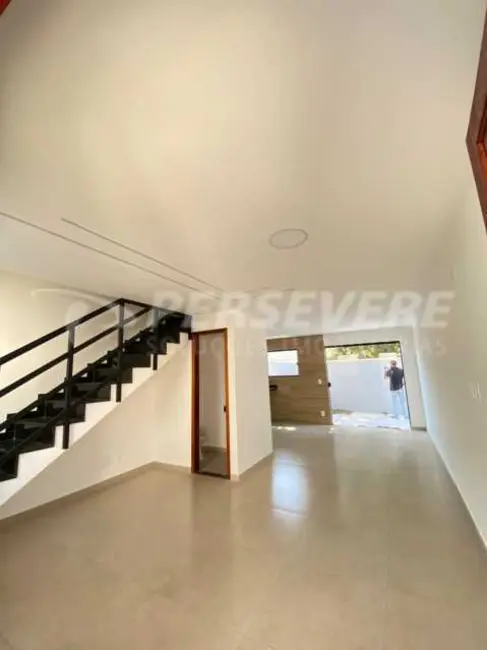 Foto 6 de Casa de Condomínio com 2 quartos à venda, 70m2 em Marica - RJ