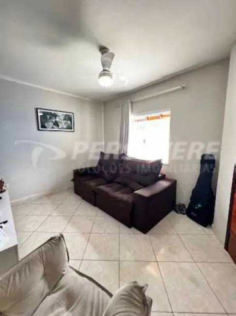Foto 8 de Casa com 2 quartos à venda, 80m2 em Marica - RJ
