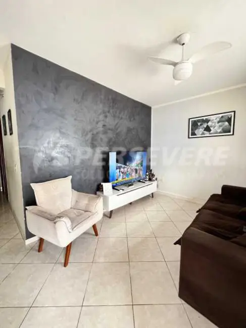 Foto 6 de Casa com 2 quartos à venda, 80m2 em Marica - RJ