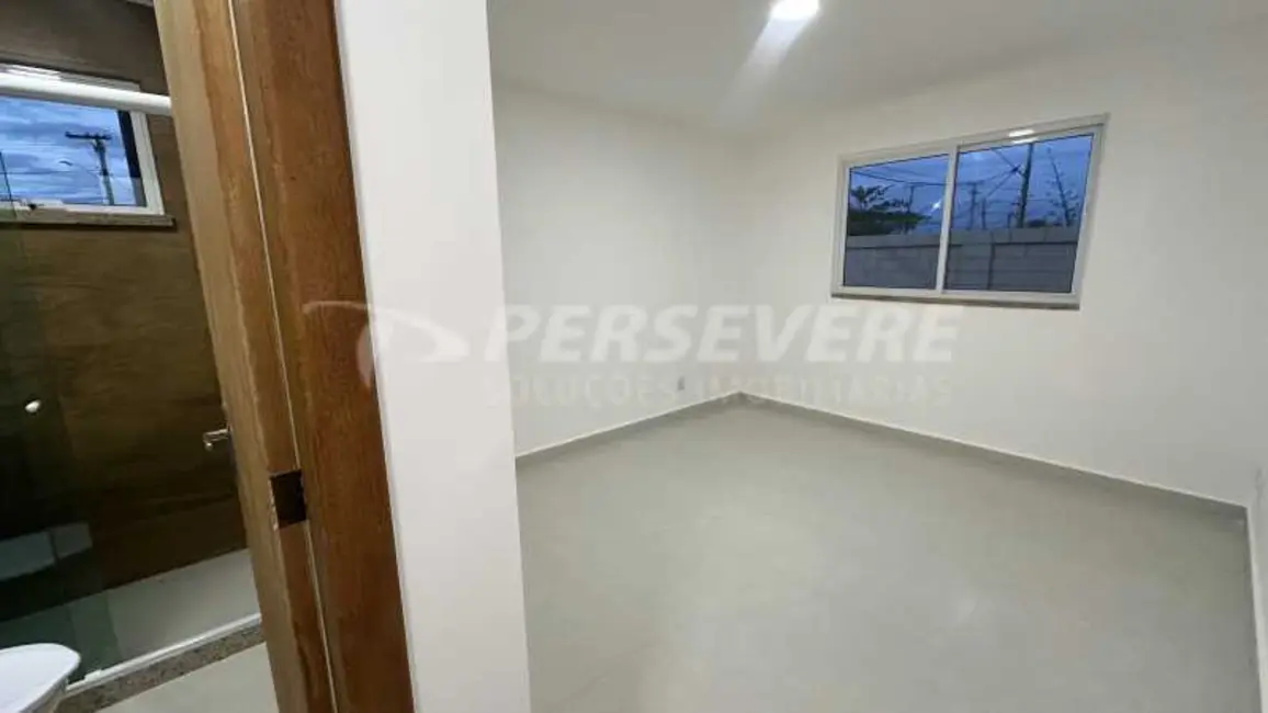 Foto 7 de Casa com 2 quartos à venda em Marica - RJ