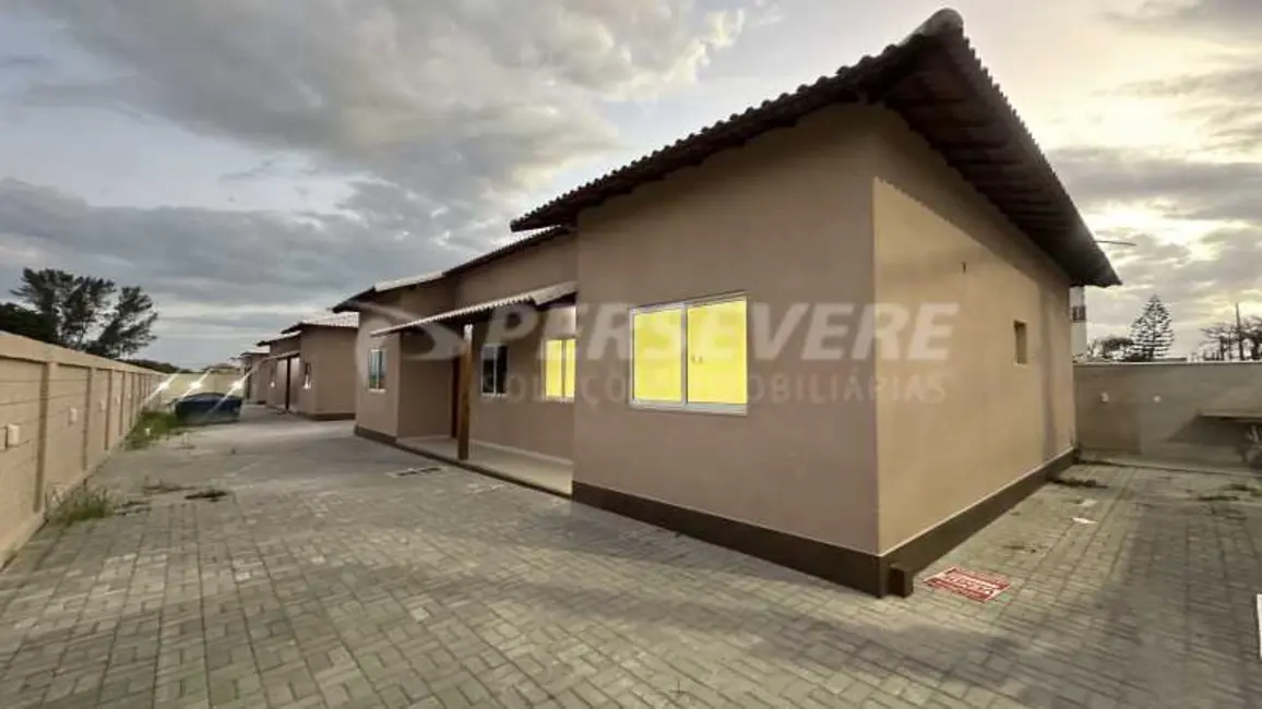 Foto 2 de Casa com 2 quartos à venda em Marica - RJ