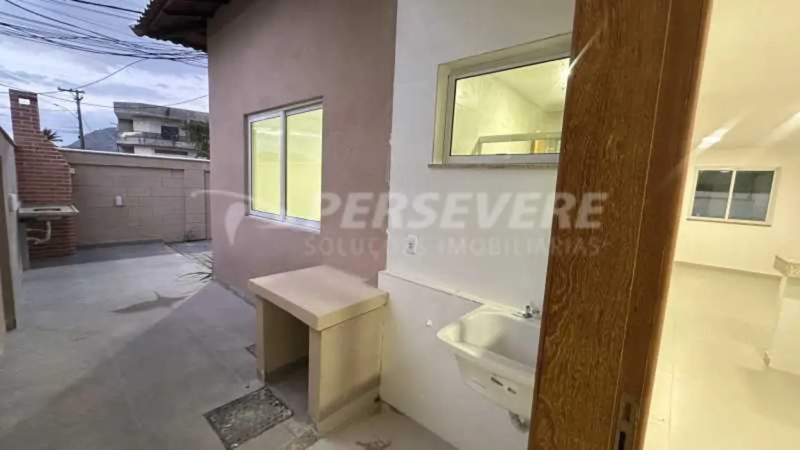 Foto 9 de Casa com 2 quartos à venda em Marica - RJ