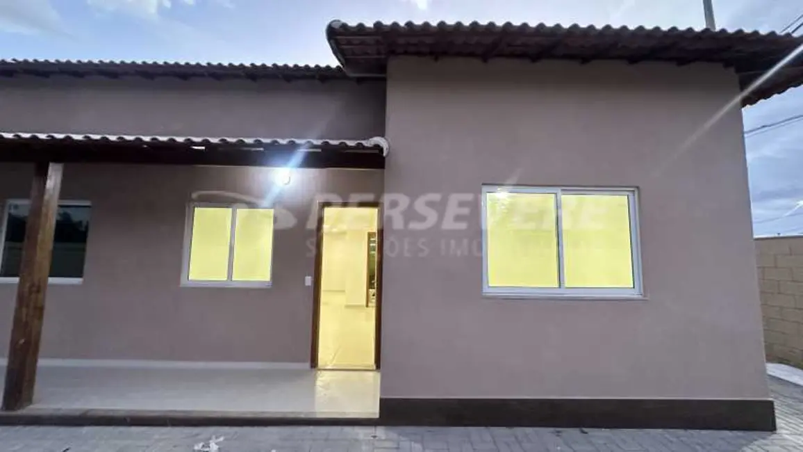 Foto 1 de Casa com 2 quartos à venda em Marica - RJ