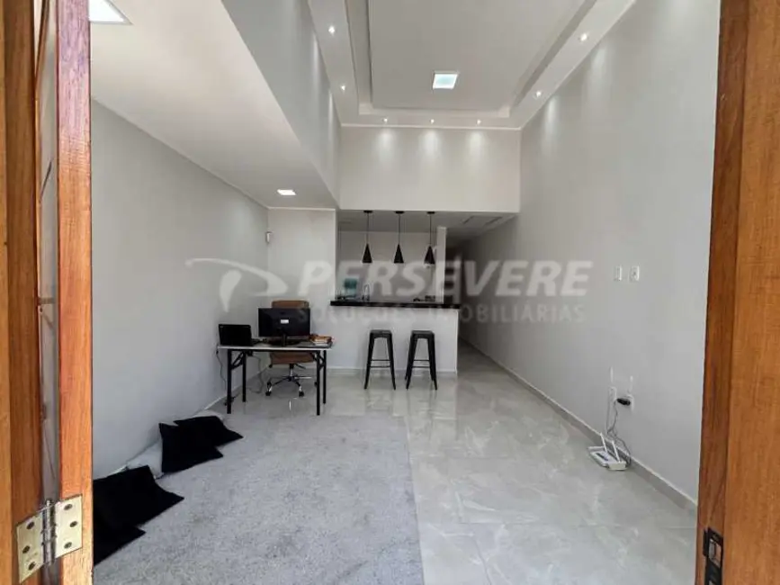 Foto 3 de Casa com 3 quartos à venda, 129m2 em Marica - RJ