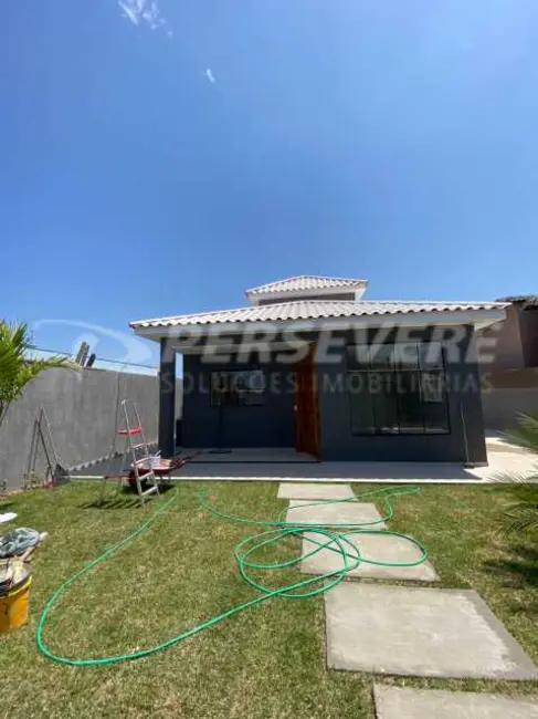 Foto 2 de Casa com 3 quartos à venda, 96m2 em Marica - RJ