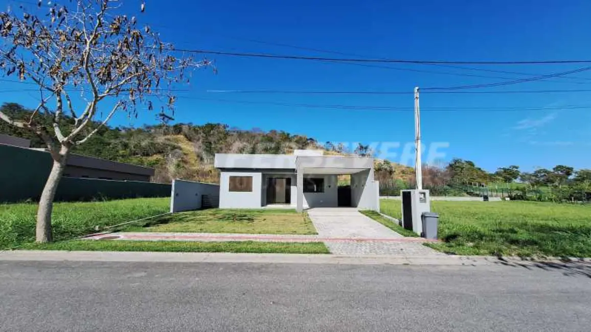 Foto 2 de Casa de Condomínio com 3 quartos à venda, 121m2 em Marica - RJ