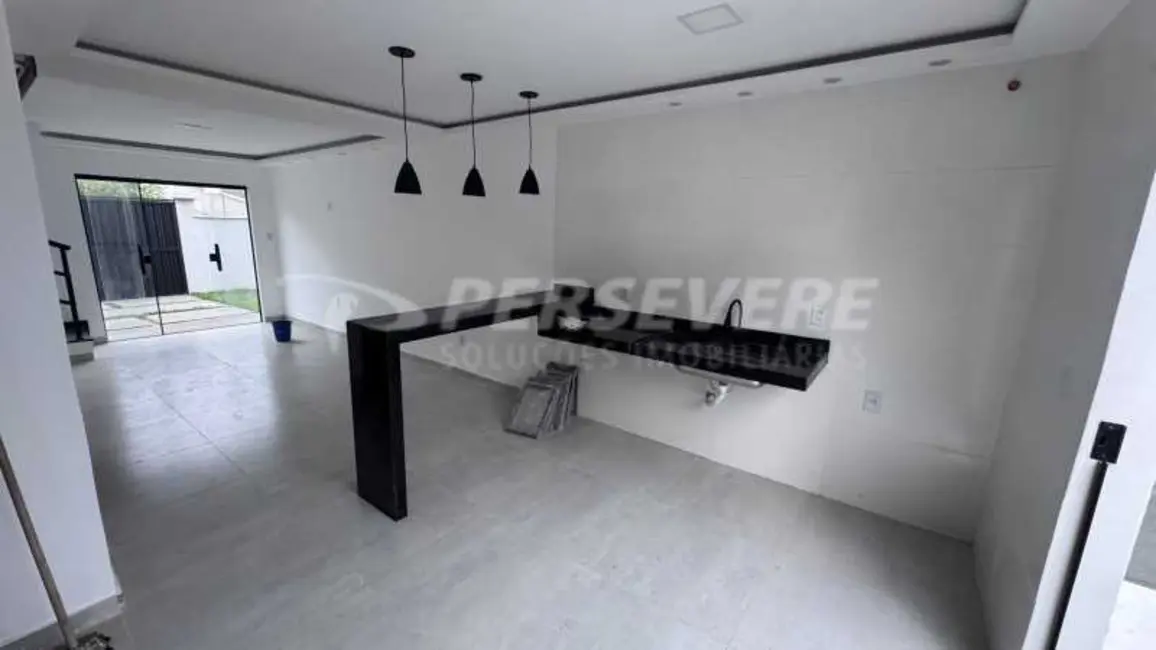 Foto 7 de Casa com 2 quartos à venda, 80m2 em Marica - RJ