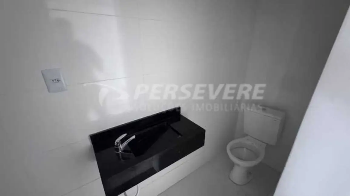 Foto 9 de Casa com 2 quartos à venda, 80m2 em Marica - RJ