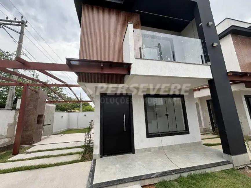 Foto 3 de Casa com 2 quartos à venda, 100m2 em Marica - RJ