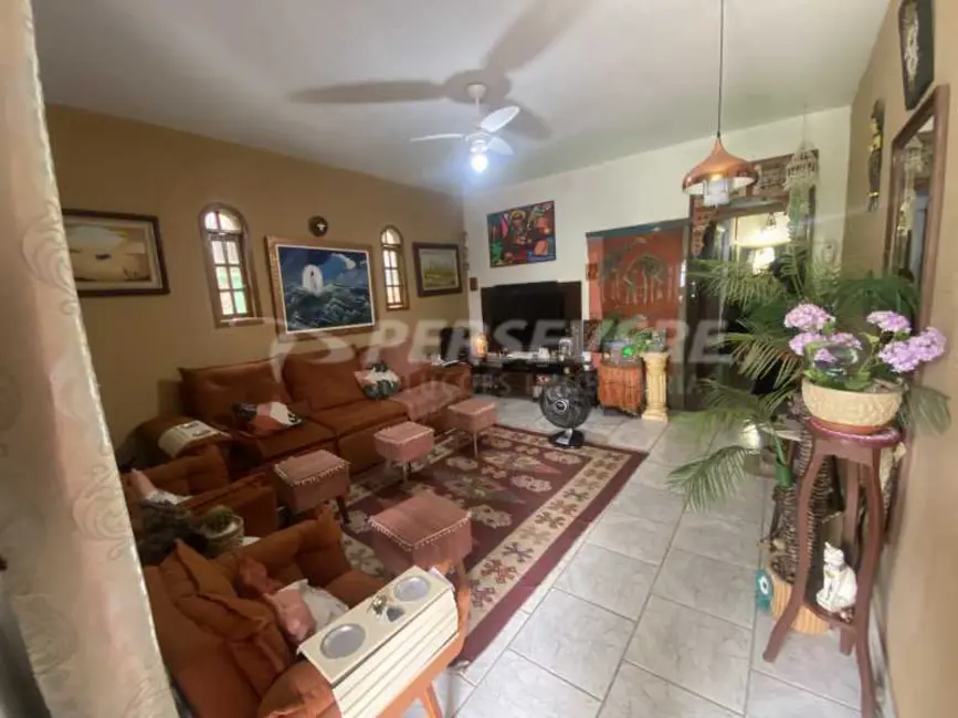 Foto 4 de Casa com 3 quartos à venda, 110m2 em Marica - RJ