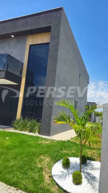 Casa de Condomínio com 4 quartos à venda, 200m2 em Marica - RJ - imagem 3 Foto 3 de Casa de Condomínio com 4 quartos à venda, 200m2 em Marica - RJ