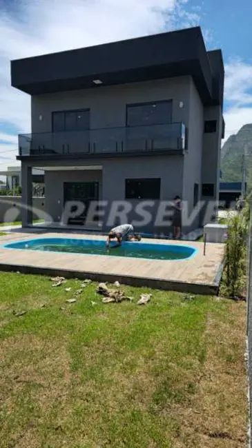 Casa de Condomínio com 4 quartos à venda, 200m2 em Marica - RJ - imagem 4 Foto 4 de Casa de Condomínio com 4 quartos à venda, 200m2 em Marica - RJ