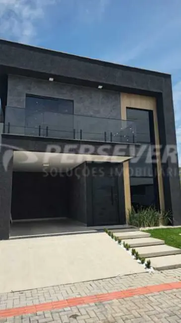 Casa de Condomínio com 4 quartos à venda, 200m2 em Marica - RJ - imagem 2 Foto 2 de Casa de Condomínio com 4 quartos à venda, 200m2 em Marica - RJ