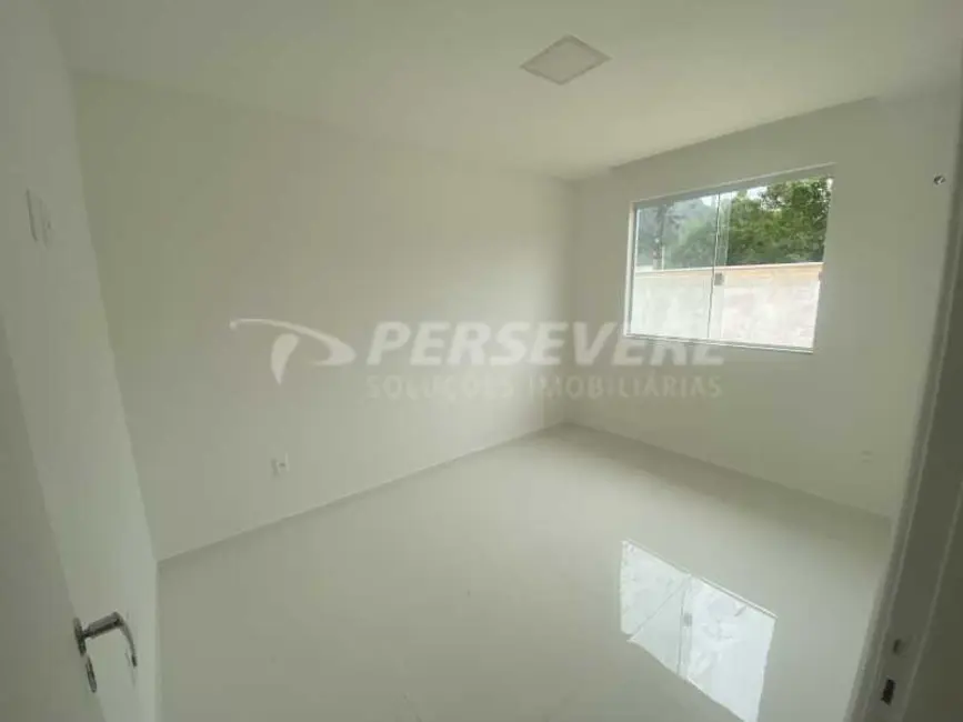 Foto 5 de Casa com 4 quartos à venda, 115m2 em Marica - RJ