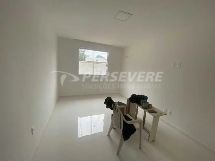 Foto 8 de Casa com 4 quartos à venda, 115m2 em Marica - RJ