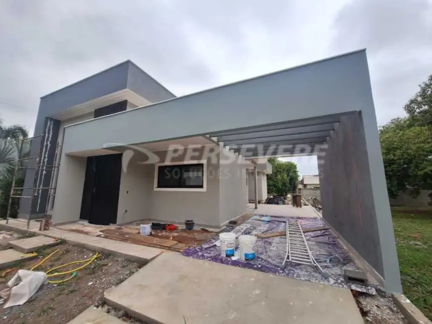 Foto 2 de Casa de Condomínio com 3 quartos à venda, 125m2 em Marica - RJ