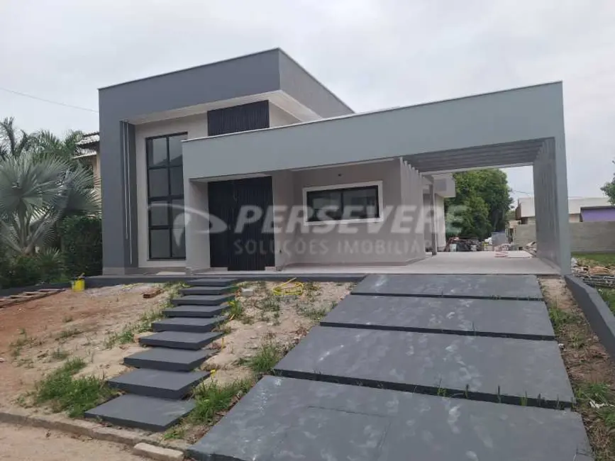 Foto 1 de Casa de Condomínio com 3 quartos à venda, 125m2 em Marica - RJ