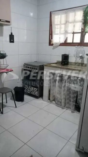 Casa com 3 quartos à venda em Saquarema - RJ - imagem 5 Foto 5 de Casa com 3 quartos à venda em Saquarema - RJ
