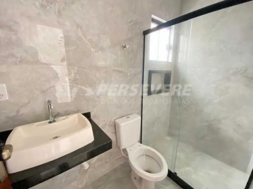 Foto 8 de Casa com 2 quartos à venda, 80m2 em Marica - RJ