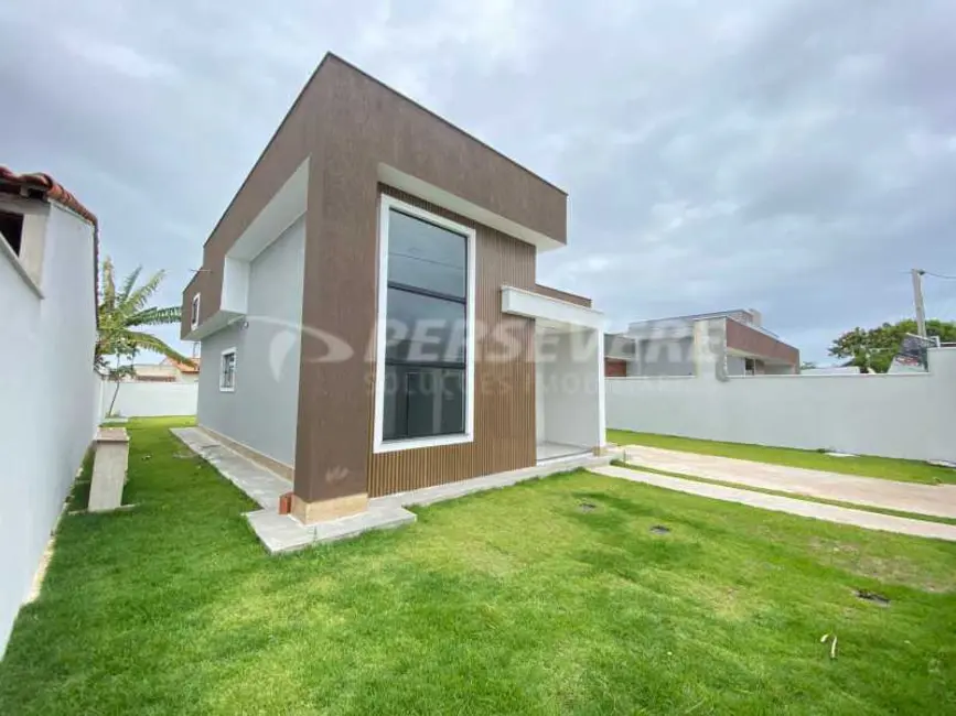 Foto 2 de Casa com 3 quartos à venda, 97m2 em Marica - RJ