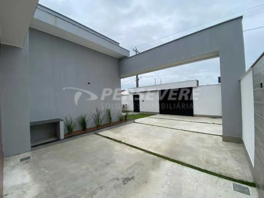 Foto 3 de Casa com 3 quartos à venda, 130m2 em Marica - RJ