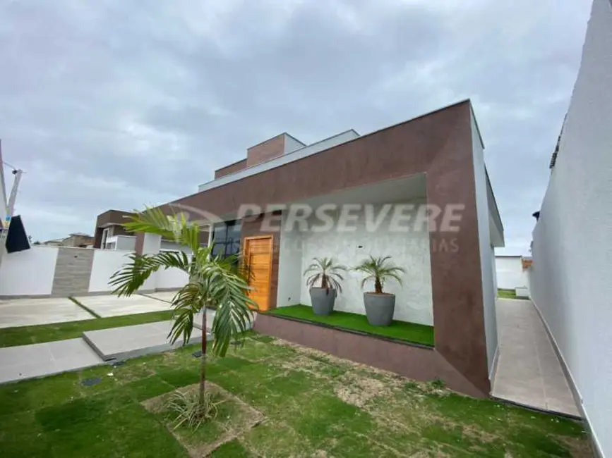 Foto 2 de Casa com 3 quartos à venda, 130m2 em Marica - RJ