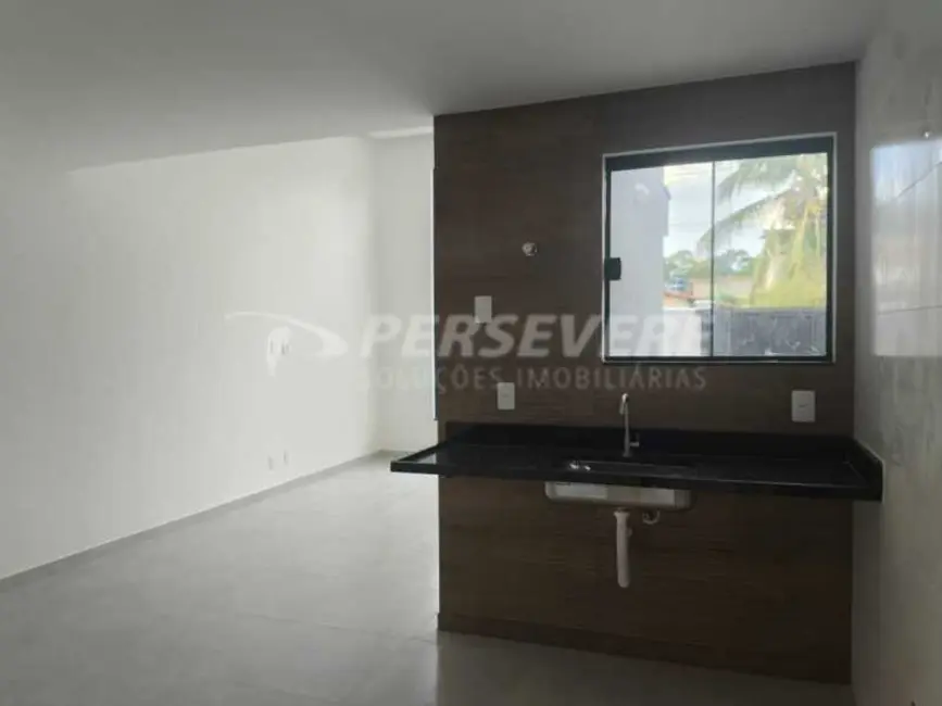 Foto 5 de Casa com 2 quartos à venda, 68m2 em Marica - RJ
