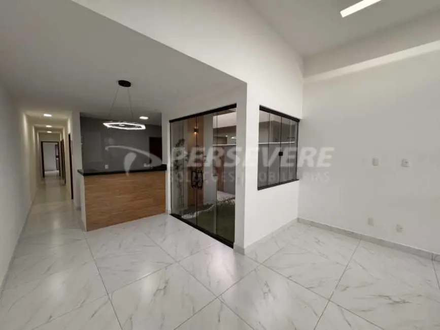 Casa com 3 quartos à venda, 109m2 em Marica - RJ - imagem 2 Foto 2 de Casa com 3 quartos à venda, 109m2 em Marica - RJ