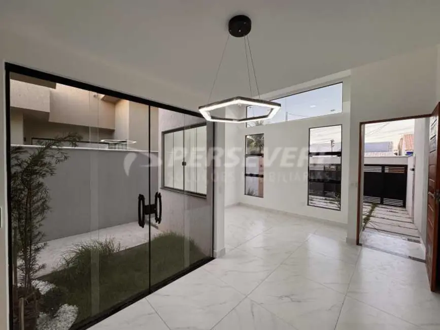 Casa com 3 quartos à venda, 109m2 em Marica - RJ - imagem 3 Foto 3 de Casa com 3 quartos à venda, 109m2 em Marica - RJ