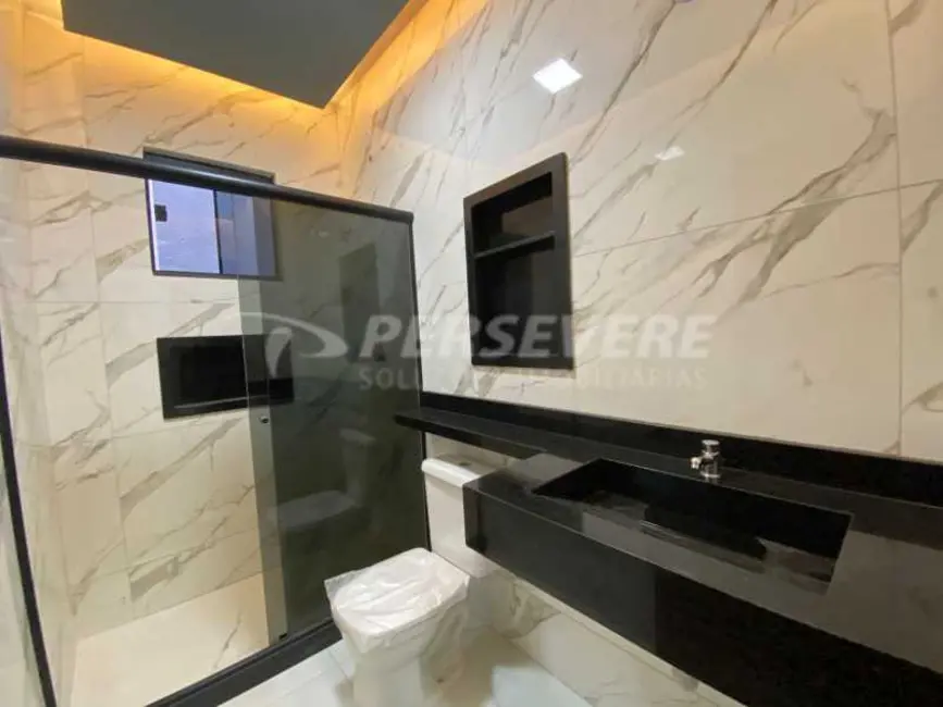 Foto 9 de Casa com 3 quartos à venda, 122m2 em Marica - RJ