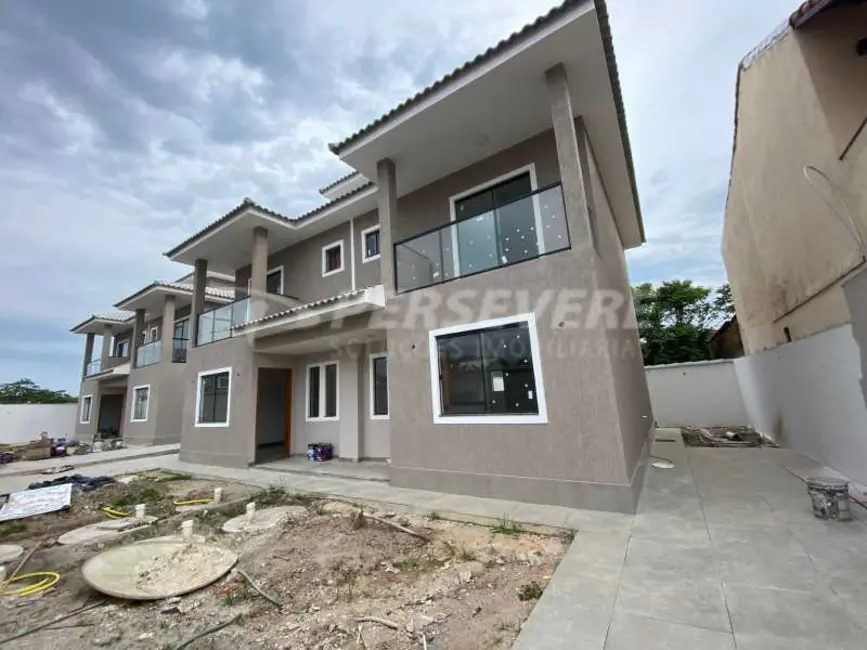 Foto 3 de Casa com 2 quartos à venda, 70m2 em Marica - RJ