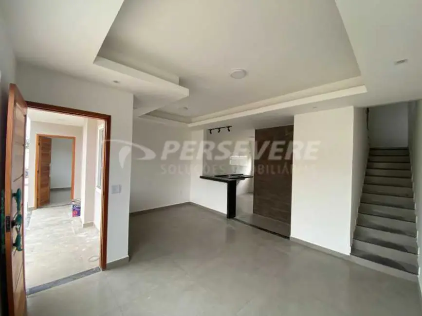 Foto 4 de Casa com 2 quartos à venda, 85m2 em Marica - RJ
