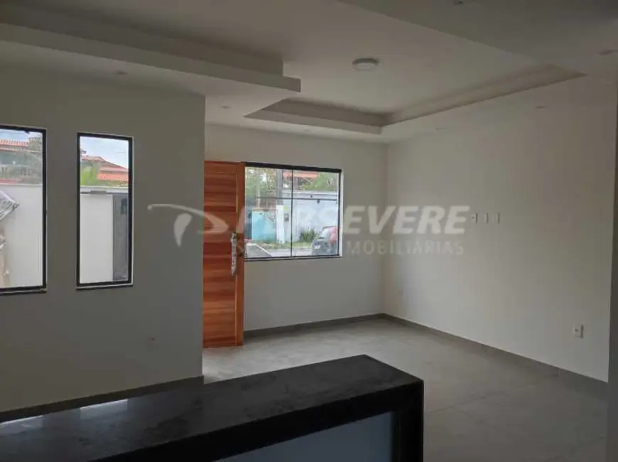 Foto 4 de Casa com 2 quartos à venda, 85m2 em Marica - RJ