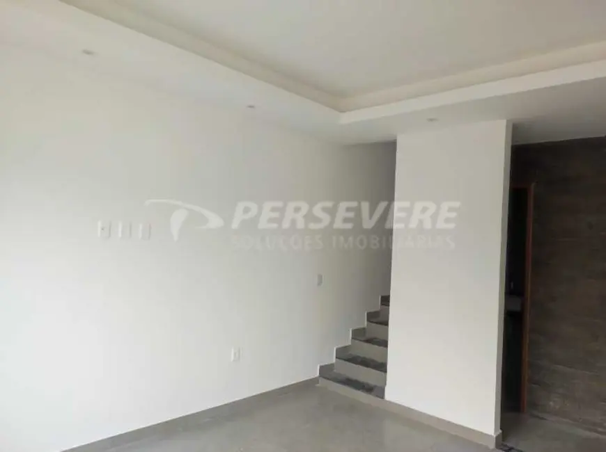 Foto 7 de Casa com 2 quartos à venda, 85m2 em Marica - RJ