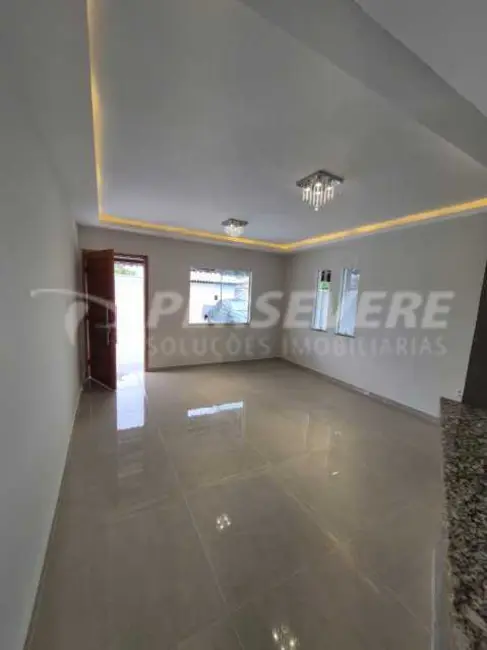 Foto 4 de Casa com 3 quartos à venda, 98m2 em Marica - RJ