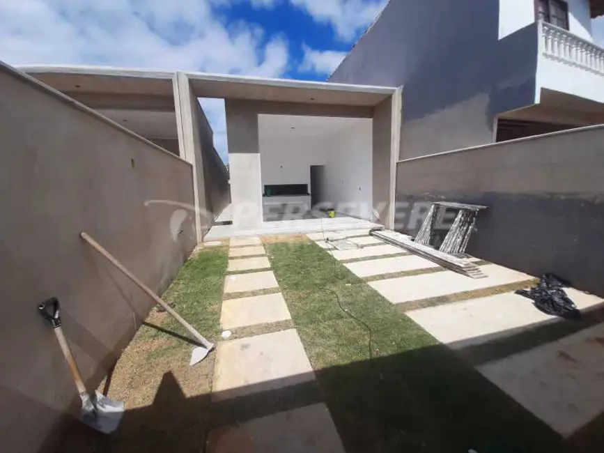 Foto 2 de Casa com 3 quartos à venda, 108m2 em Marica - RJ