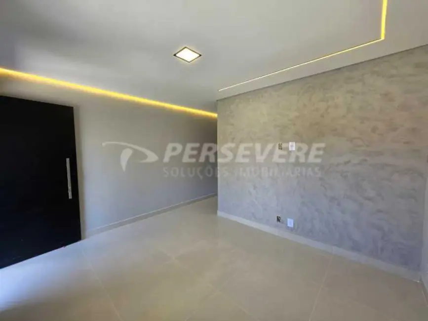 Foto 3 de Casa com 2 quartos à venda, 85m2 em Marica - RJ