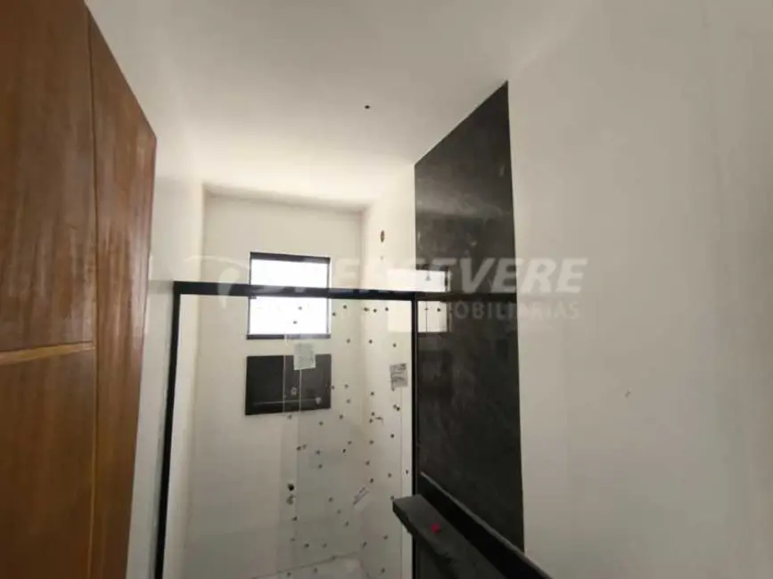 Foto 8 de Casa com 2 quartos à venda, 77m2 em Marica - RJ