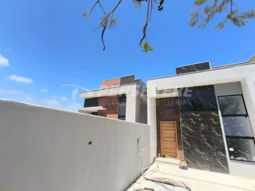 Foto 1 de Casa com 2 quartos à venda, 77m2 em Marica - RJ