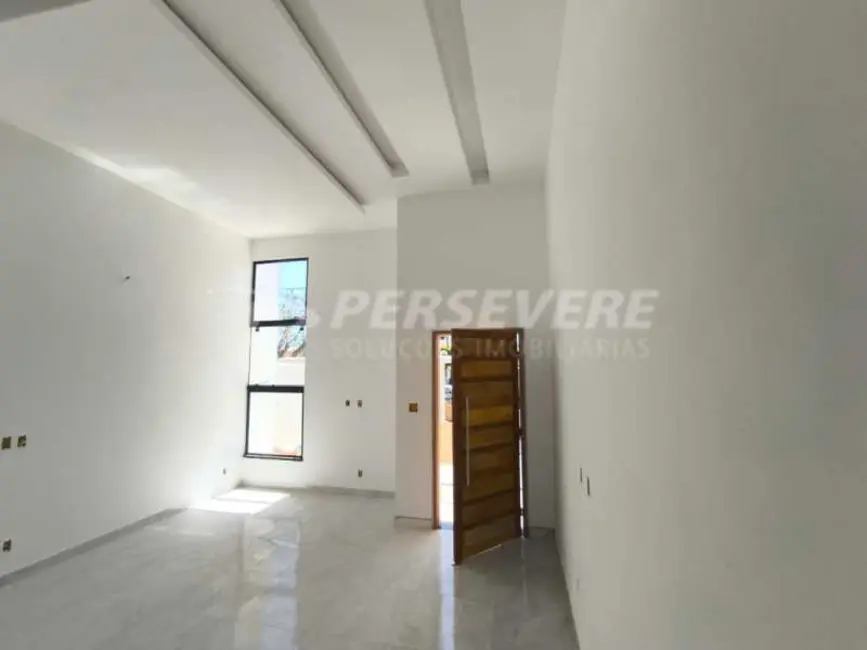 Foto 2 de Casa com 2 quartos à venda, 77m2 em Marica - RJ