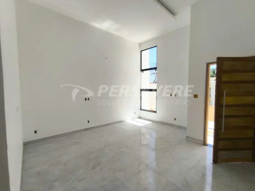Foto 3 de Casa com 2 quartos à venda, 77m2 em Marica - RJ