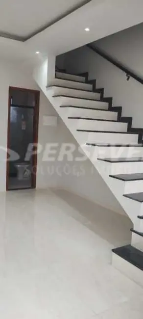 Foto 5 de Casa com 2 quartos à venda, 75m2 em Marica - RJ