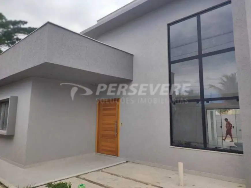 Foto 2 de Casa com 3 quartos à venda, 129m2 em Marica - RJ