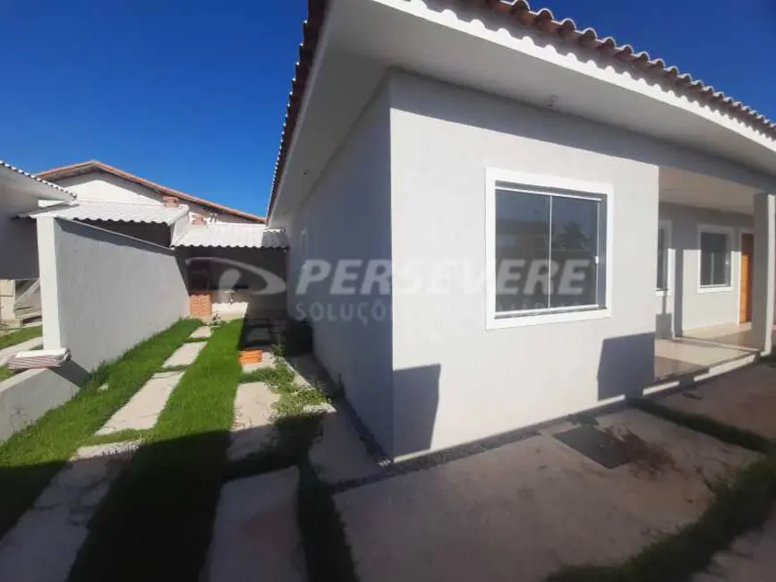Foto 2 de Casa com 2 quartos à venda, 86m2 em Marica - RJ