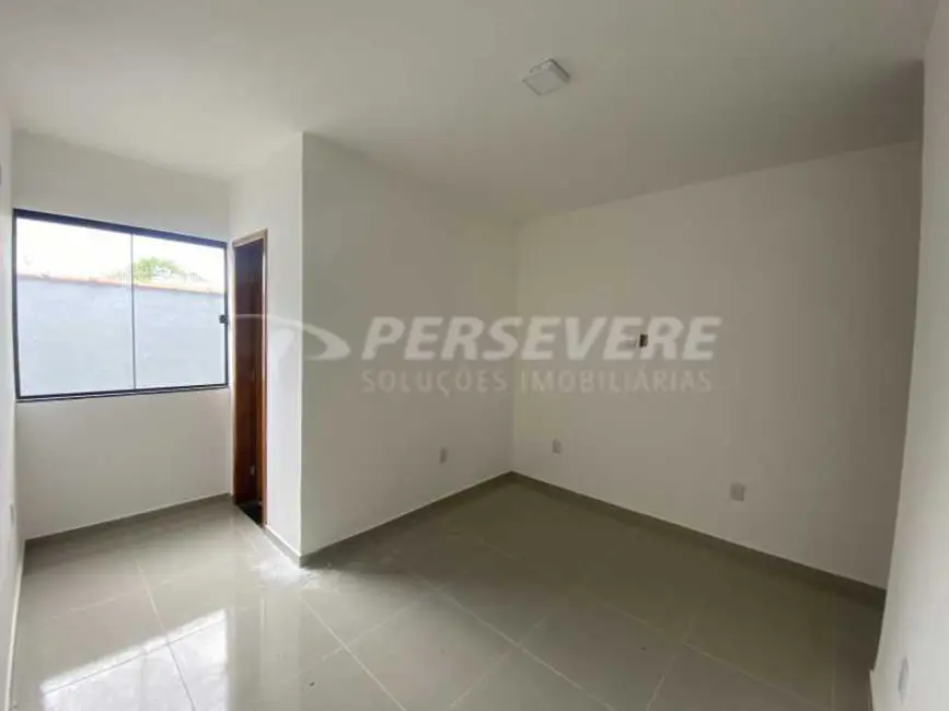Foto 6 de Casa com 2 quartos à venda, 150m2 em Marica - RJ