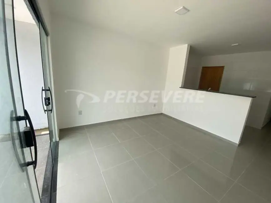 Foto 2 de Casa com 2 quartos à venda, 150m2 em Marica - RJ