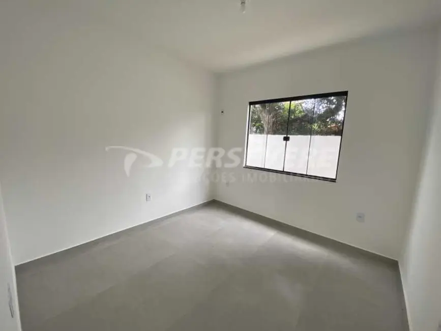 Foto 4 de Apartamento com 2 quartos à venda, 72m2 em Marica - RJ