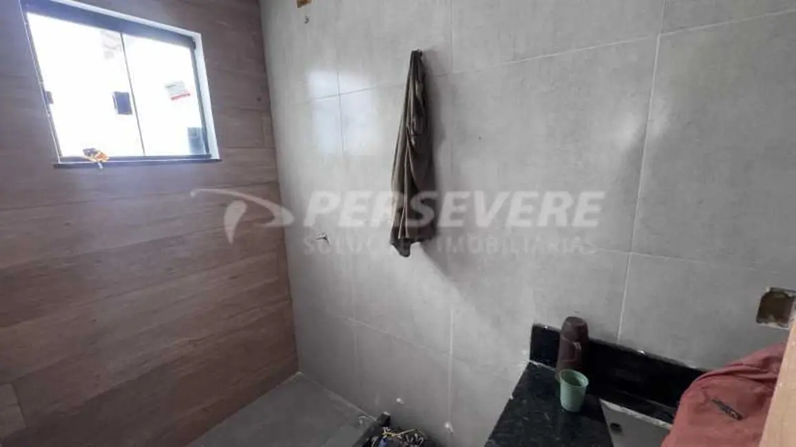 Foto 9 de Casa com 2 quartos à venda, 90m2 em Marica - RJ