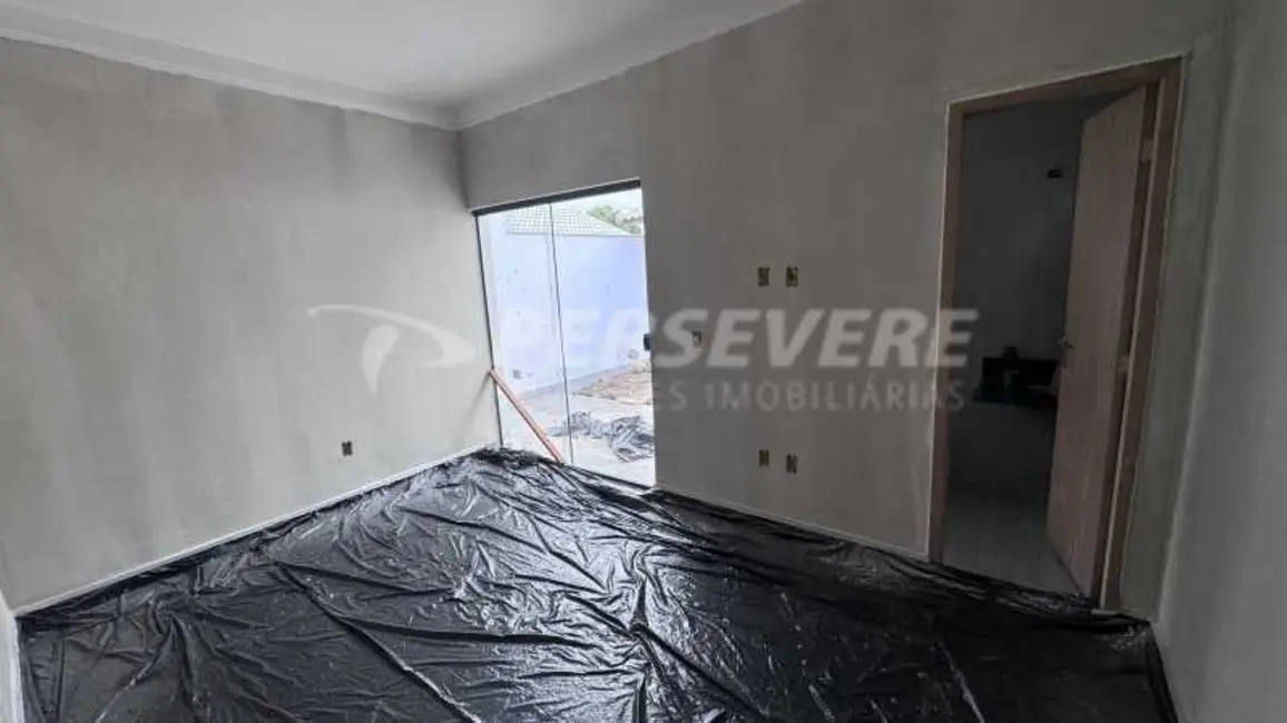 Foto 8 de Casa com 2 quartos à venda, 90m2 em Marica - RJ